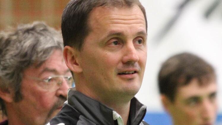 Coach Dusan Suchy will am Samstagabend mit seinem Rödelseer Team eine tolle Bayernliga-Saison mit dem Meistertitel krönen. Foto: Krumpholz