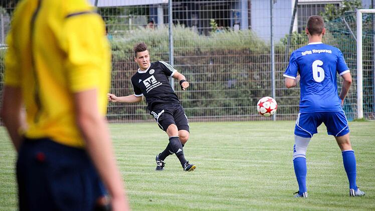 FC Lichtenfels gegen SpVgg Stegaurach Foto: Martin Kreklau