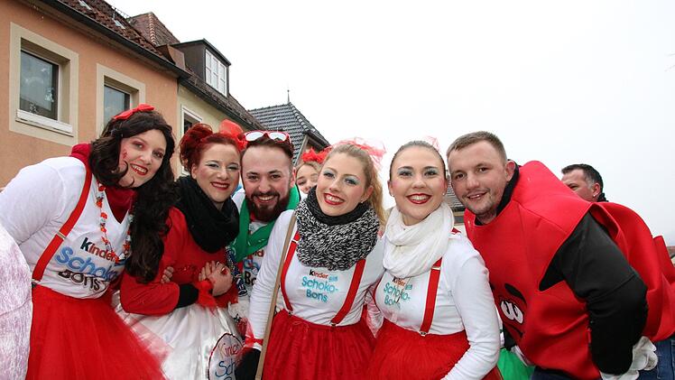 Marktplatztreiben in Stadtsteinach. Foto: Jürgen Gärtner