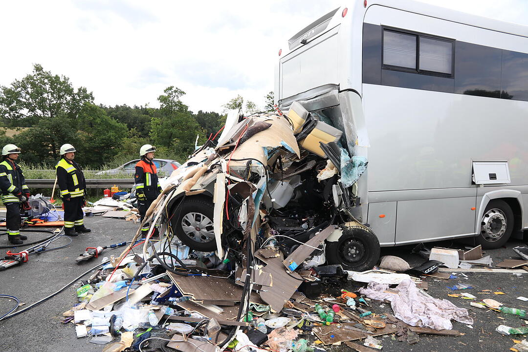 Furchtbares Unglück: Wohnmobil-Fahrer stirbt auf A3 bei Schlüsselfeld