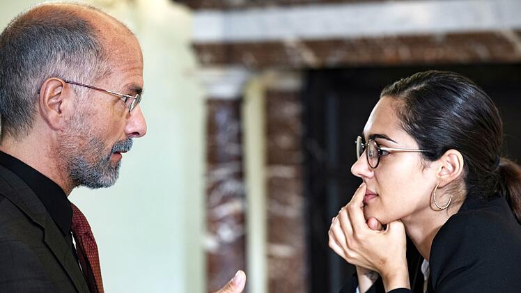 "Contra" mit Christoph Maria Herbst und Nilam Farooq in den Hauptrollen ist die Neuverfilmung eines franz&ouml;sischen Kinoerfolgs.