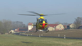 Kreis Ha&szlig;berge: 29-J&auml;hrige stirbt bei schwerem Frontal-Crash