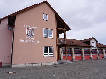 Die Fahrzeuge der Bischofsheimer Feuerwehren werden in den nächsten Jahren ersetzt. Das Investionsvolumen beträgt rund eine Million Euro. Foto: Marion Eckert