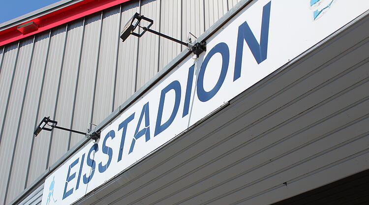 VIDEO: So sieht es derzeit im Eisstadion H&ouml;chstadt aus