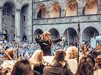 Eine musikalische Reise von der Alten in die Neue Welt erwartet die Besucher des Klassik-Open-Airs mit Ljubka Biagioni zu Guttenberg auf der Plassenburg. Foto: privat
