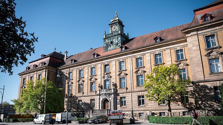 Landgericht Schweinfurt: Anklage gegen Betr&uuml;ger erhoben