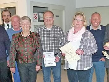 Ehrungen für 40 und 50 Jahre Mitgliedschaft wurden bei der Schützengesellschaft durchgeführt.  Foto: Werner Oetter