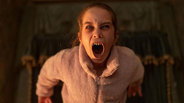 Dieses M&auml;dchen entf&uuml;hren zu wollen, ist eine schlechte Idee: Alisha Weir verk&ouml;rpert im Horrorfilm "Abigail" die Titelfigur.