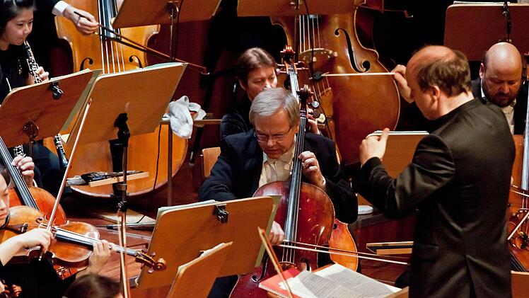 Impressionen vom Sinfoniekonzert des Landestheaters im Coburger Kongresshaus.Foto: Jochen Berger