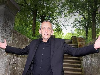 Wie geht Überleben 4.0? Markus Ungerer, Feuerwehrkommandant, Autor und Redner, hat sich profunde Gedanken gemacht, wie man dem gesunden Menschenverstand (wieder) auf die Sprünge helfen kann.Diana Fuchs