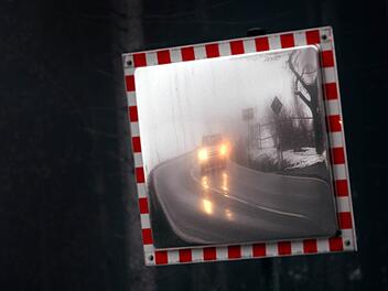 Unfall wegen Graupelschauer bei Dietenhofen: 40.000 € Schaden Unfall wegen Graupelschauer bei Dietenhofen: 40.000 € Schaden