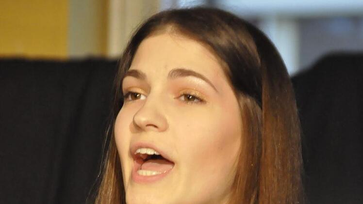 Das Abitur naht für Sandra Weipert (Gesang) im Fach Musik. Peter Klopf