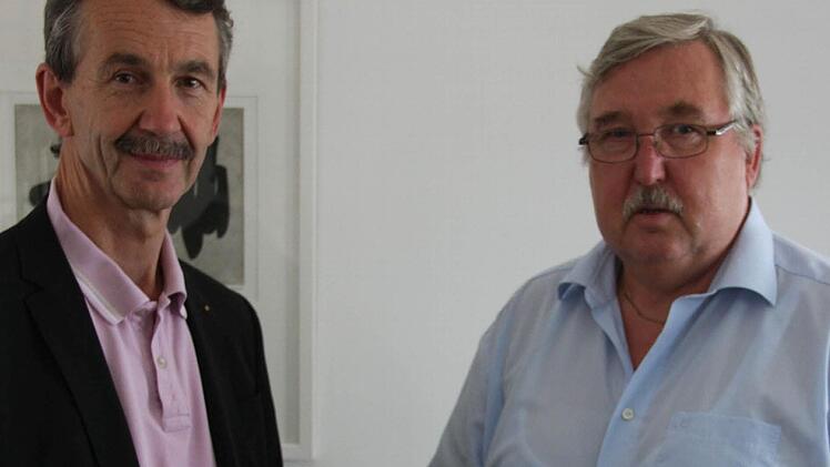 Diakonie-Chef Norbert Kern (links) und Caritas-Direktor Gerhard Öhlein werden auch am Pflege-Truck sein.  Foto: Klaus-Stefan Krieger