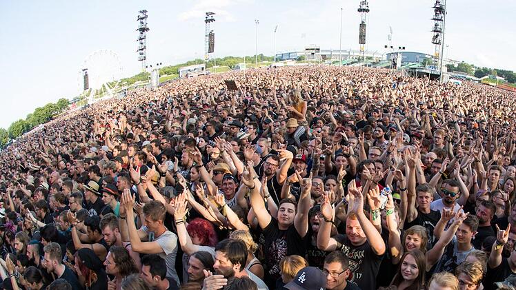 Rock im Park 2017 - fast 90.000 Menschen waren da. Foto: Daniel Karmann, dpa