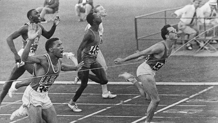 Ein Moment, der Sportgeschichte schrieb: Als erster Europ&auml;er holte Livio Berruti 1960 bei den Olympischen Spielen in Rom Gold.