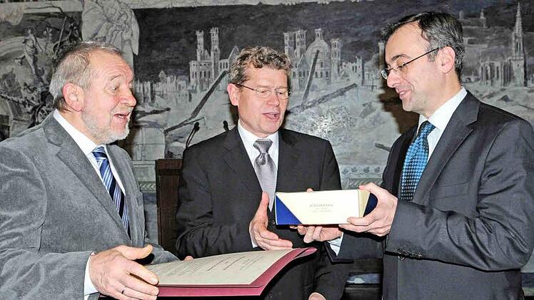 Georg Rosenthal (mitte) vertritt die SPD im Stimmkreis W&uuml;rzburg-Stadt. Foto: wkn
