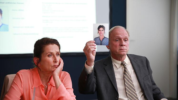 Magda W&auml;chter (Barbara Philipp) und Felix Murot (Ulrich Tukur) suchen nach einer Mutter, die ihr eigenes Kind entf&uuml;hrt hat.