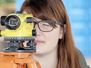 Vertreter von Politik, Handwerk und Schulen sind sich sicher: Junge Menschen, die sich für ein Handwerksberuf entscheiden, blicken durch. Fotos: Heike Beudert