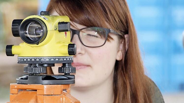 Vertreter von Politik, Handwerk und Schulen sind sich sicher: Junge Menschen, die sich für ein Handwerksberuf entscheiden, blicken durch. Fotos: Heike Beudert