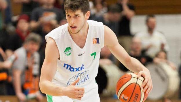 Aleksej Nikolic fliegt direkt von Athen nach Hamburg, um den Young Pikes beim Tabellenf&uuml;nften zu unterst&uuml;tzen. Foto: Kilian Schmitt