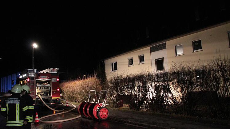 Einsatz bei der Flüchtlingsunterkunft am Hundsanger.  Foto: Jürgen Gärtner