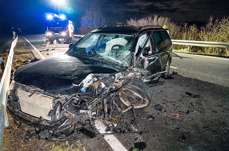 Verkehrsunfall auf der B4 in Coburg: Pizzabote soll in Gegenverkehr geraten sein