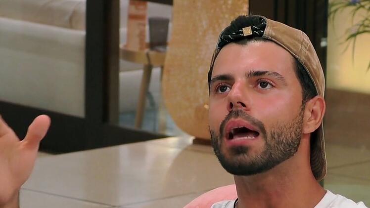 Martin Angelo wird fies beleidigt (teilt aber auch selbst aus).