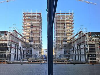 Eine halbe Million Euro für eine 100-Quadratmeter-Wohnung? Hochpreisige Neubauprojekte, im Bild  der Erba-Turm, nähern sich  in Bamberg allmählich der Grenze von 5000 Euro pro Quadratmeter.  Ronald Rinklef