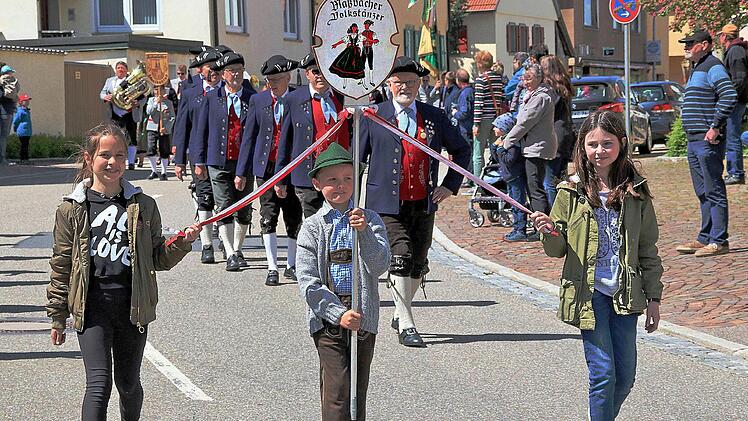 Die Maßbacher Volkstänzer Foto: Dieter Britz