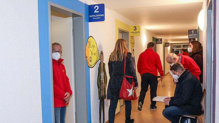 Wo früher Jugendliche übernachtet haben, soll bald gegen das Corona-Virus geimpft werden. Foto: Barbara Herbst