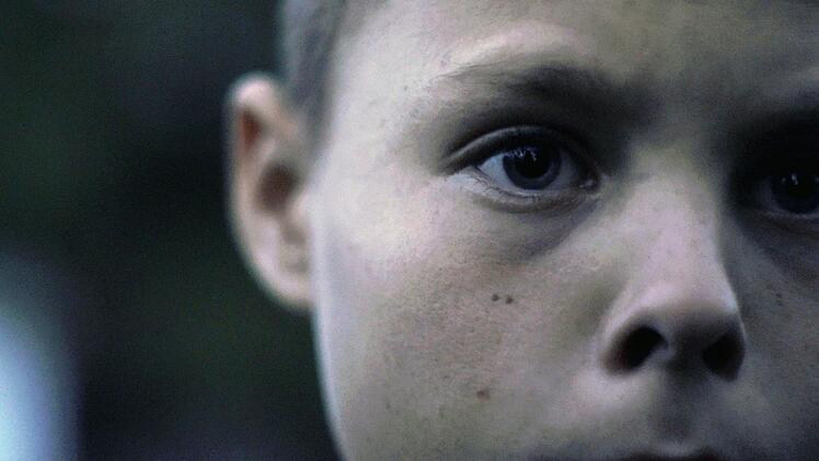 In der Ukraine wird die Katastrophe schnell zur Normalit&auml;t - und dennoch tr&auml;umen junge Ukrainerinnen und Ukrainer von einer besseren Zukunft.