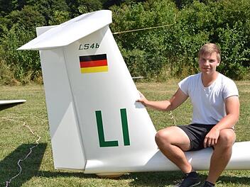 Der Lichtenfelser Philipp Lauer qualifizierte sich mit der Vereins-LS 4b f&uuml;r die Junioren-Weltmeisterschaft.  Foto: Aero-Club Lichtenfels