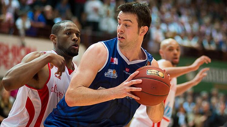 Keith Waleszkowski gegen Dwayne Anderson.  Foto: Tobias Köpplinger