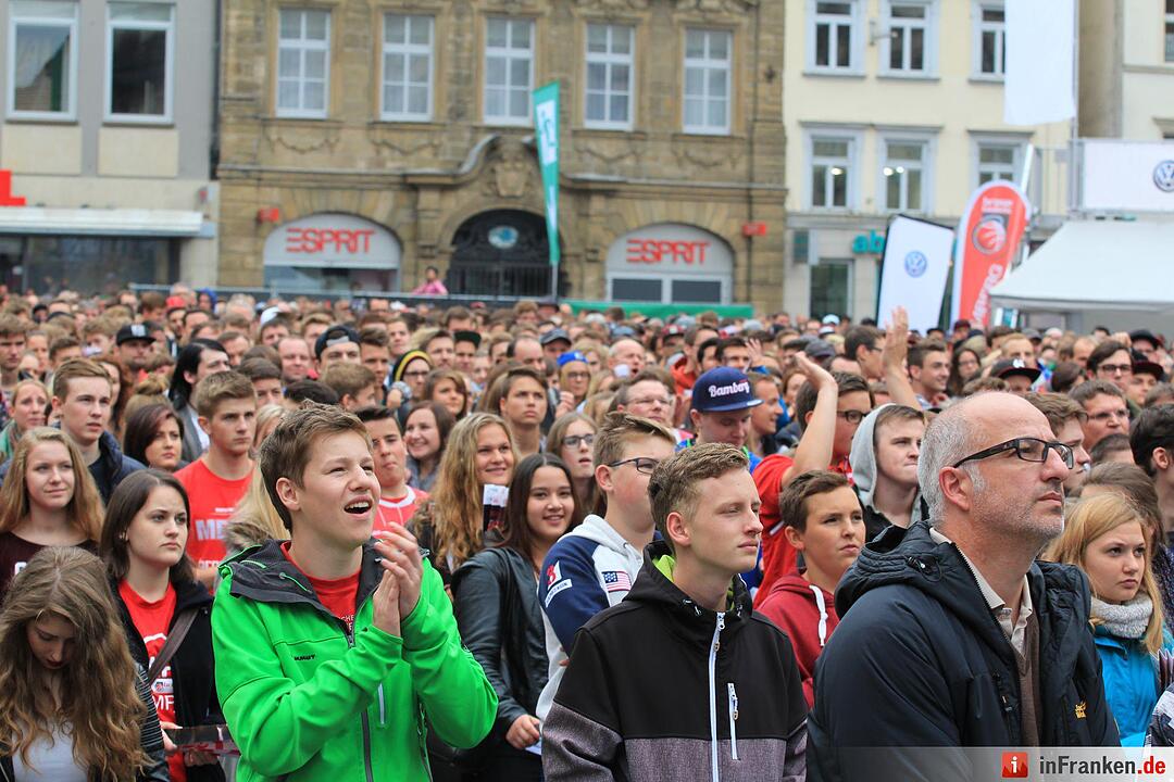 Public Viewing am Maxplatz Teil 1