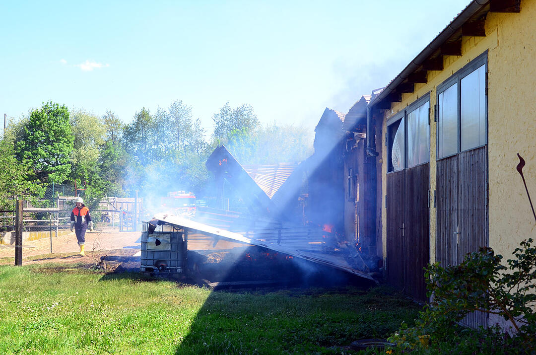 Feuer auf Aussiedlerhof