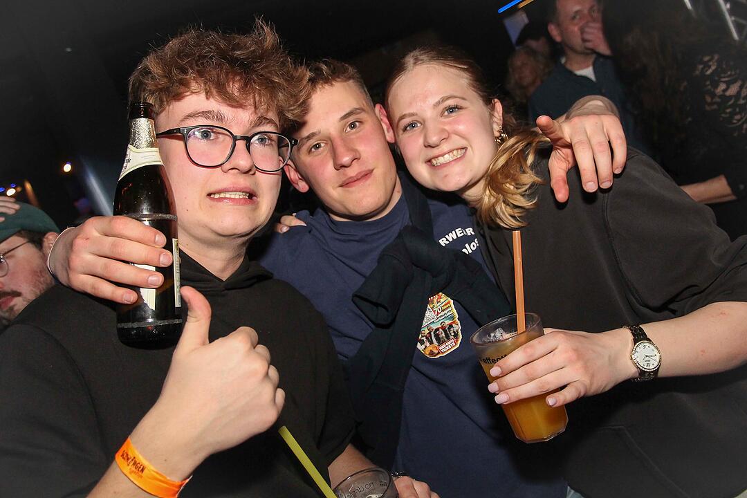 RADSPITZ live im Schwingen Nightlife