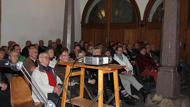 Rund 100 Zuhörer waren gekommen.