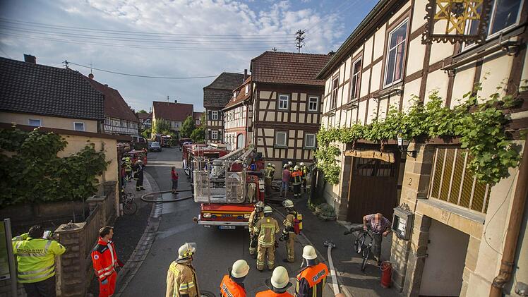 Feuerwehreinsatz in Unfinden im Landkreis Haßberge. Foto: Rene Ruprecht