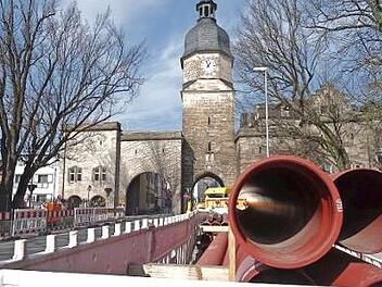 Verkehrstechnisch gucken die Coburger 2018 oft in die Röhre - wie hier an der Dauerbaustelle vor dem Ketschentor. Foto: Jochen Berger
