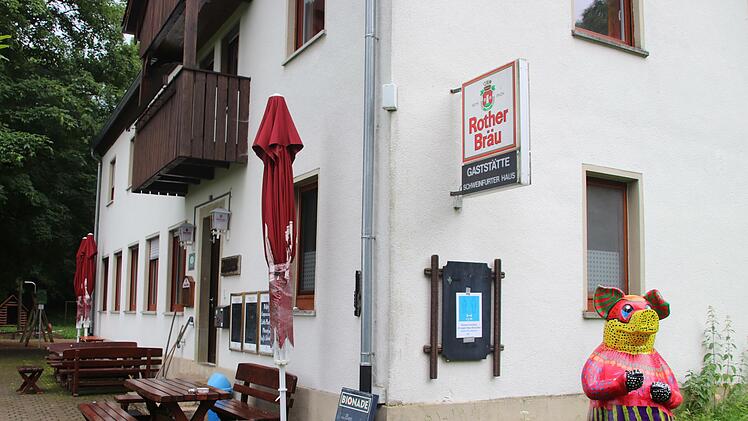 Das Schweinfurter Haus am Gangolfsberg ist derzeit nicht bewirtschaftet. Das soll sich aber in den kommenden Tagen ändern. Mitte Juli wird ein neuer Pächter das Ausflugslokal wieder eröffnen.