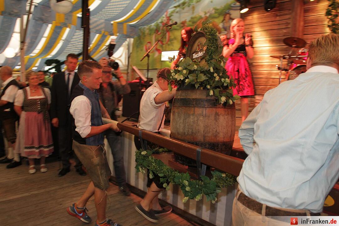 Nuernberger Herbstvolksfest feierlich eroeffnet