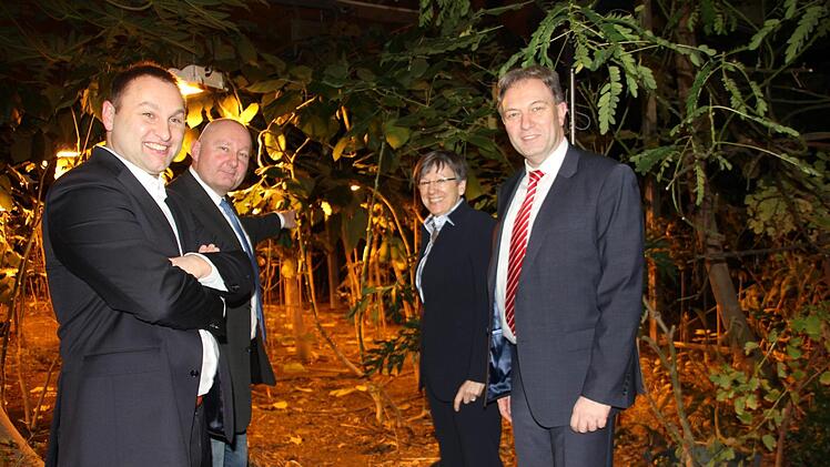 Sie blicken zuversichtlich in die Zukunft des Landkreises Kronach. Im Bild von links: Jürgen Baumgärtner, Bürgermeister Peter Ebertsch, Regierungspräsidentin Heidrun Piwernetz und Landrat Klaus Löffler Veronika Schadeck