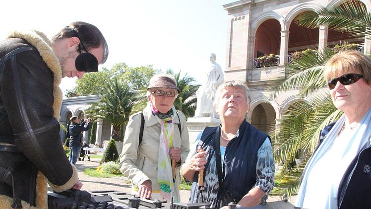 Eindrücke vom Test mit Mitgliedern des Bayerischen Blinden- und Sehbehinderten-Bundes. Foto: Ulrike Müller