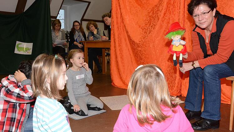 "Schule spielen" in der Theodor-Heublein-Grundschule Melkendorf  Foto: Dagmar Besand