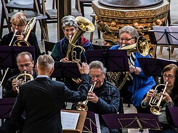 Als Eröffnungskonzert zur Landesausstellung musizierte der Posaunenchor St. Moriz unter Leitung von Peter Stenglein. Foto: Jochen Berger