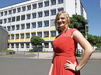 Nadine Neubauer kann auf ihr Abiturergebnis stolz sein. Foto: Veronika Schadeck