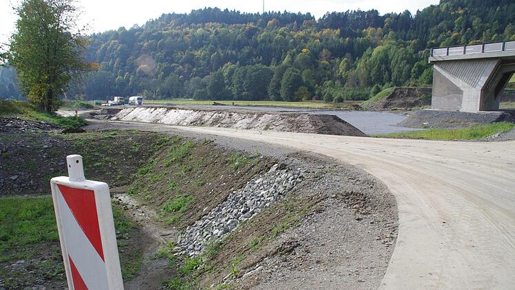 Bauarbeiten an der Umgehung Zeyern. Foto: Marco Meißner