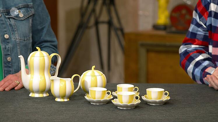 Als weiteres Objekt der Sendung wurde ein Mokkaservice des Jugendstil-Designers Josef Hoffmann (Mitbegründer der Wiener Werkstätten) von Friederike Werner hoch gelobt. Für das Porzellanset "Melone" (Entwurf 1929, Produktion ab 1935) wollte der Verkäufer 300 Euro. Geschätzt wurden 800 bis 1.000 Euro. Elisabeth Nüdling zahlte 600 Euro.