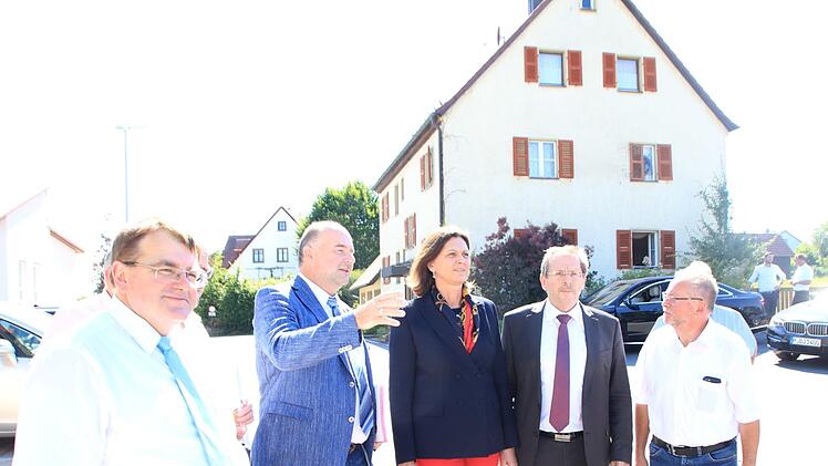 Bauministerin Aigner in Uehlfeld.  Foto: Andreas Dorsch