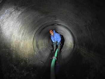 Die AfD-Fraktion brachte im Kreistag den Antrag ein, das Abwasser von Kommunen auf Coronaviren zu untersuchen. Foto: Archiv Siegfried Farkas